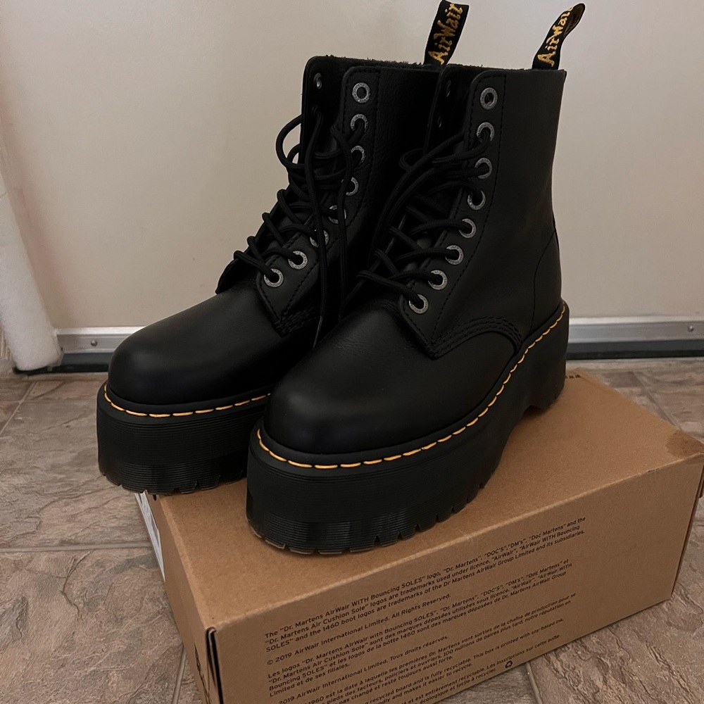 Dr Martens 1460 max leather platform boots women’s size 8 BRAND NEW - Picture 5 of 6